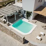 Lea Mykonos Merchia Beach