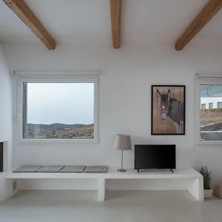 Lea Mykonos Merchia Beach